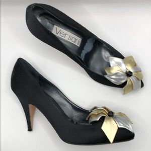 Versani Women’s metallic Gold Satin Pumps